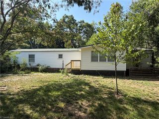 4509 Oakley Court, Walkertown, NC 27051