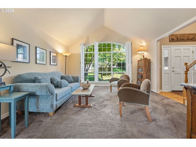 14388 Se MEADOWS Ln, Clackamas, OR 97015
