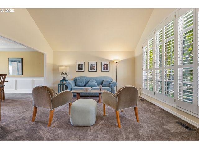 14388 Se MEADOWS Ln, Clackamas, OR 97015