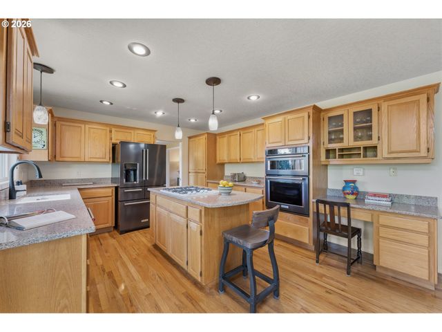 14388 Se MEADOWS Ln, Clackamas, OR 97015