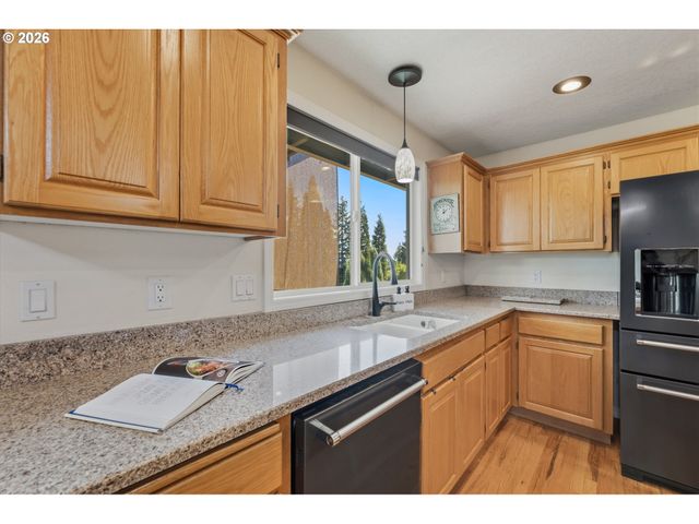 14388 Se MEADOWS Ln, Clackamas, OR 97015