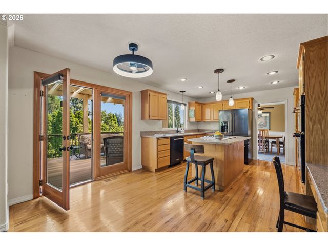 14388 Se MEADOWS Ln, Clackamas, OR 97015