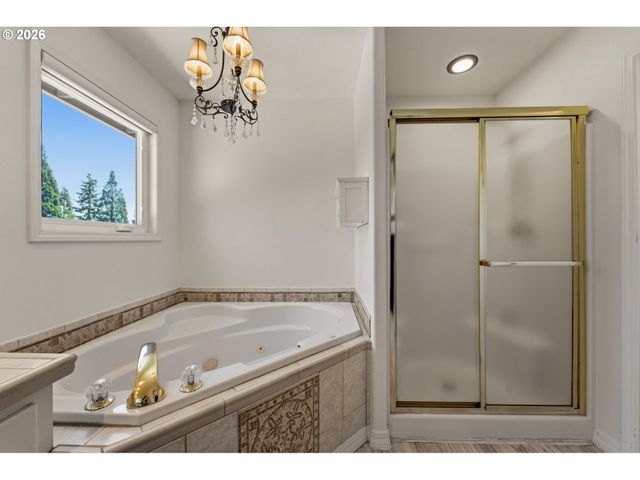 14388 Se MEADOWS Ln, Clackamas, OR 97015