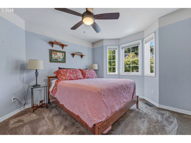 14388 Se MEADOWS Ln, Clackamas, OR 97015