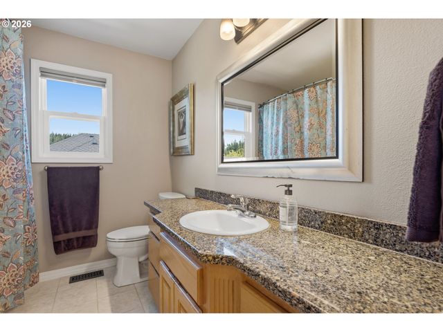 14388 Se MEADOWS Ln, Clackamas, OR 97015