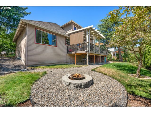 14388 Se MEADOWS Ln, Clackamas, OR 97015