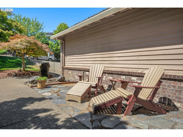 14388 Se MEADOWS Ln, Clackamas, OR 97015