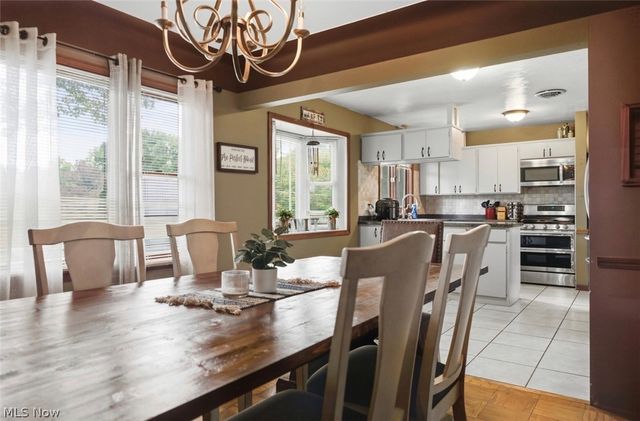 715 Oakridge Drive, Boardman, OH 44512