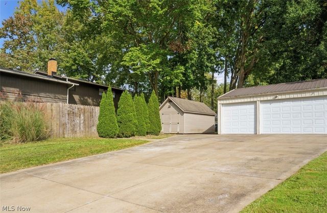 715 Oakridge Drive, Boardman, OH 44512