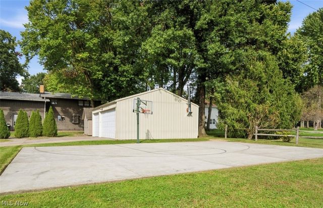 715 Oakridge Drive, Boardman, OH 44512