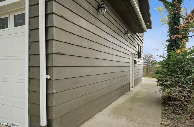 715 Oakridge Drive, Boardman, OH 44512