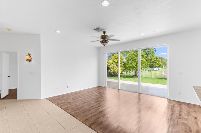 19389 SW 64th Street, Pembroke Pines, FL 33332