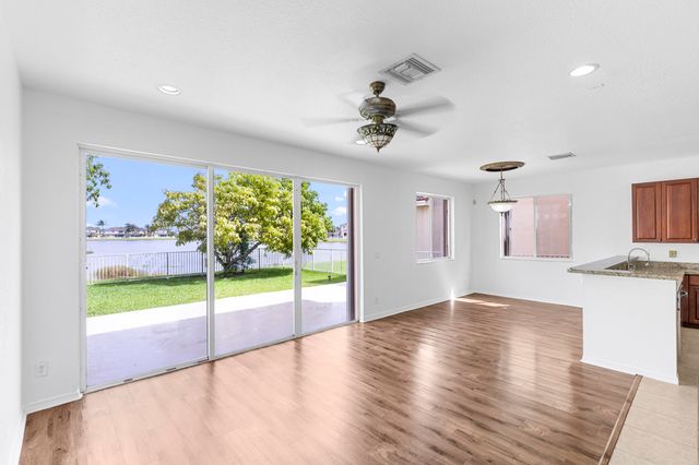 19389 SW 64th Street, Pembroke Pines, FL 33332