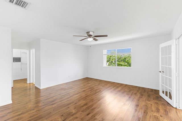 19389 SW 64th Street, Pembroke Pines, FL 33332