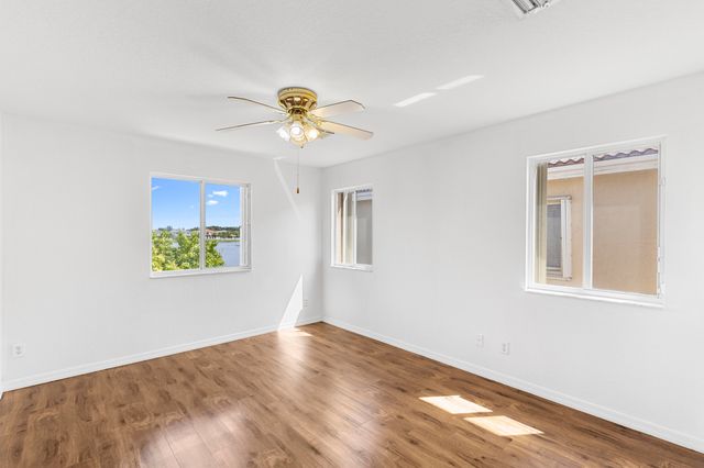 19389 SW 64th Street, Pembroke Pines, FL 33332