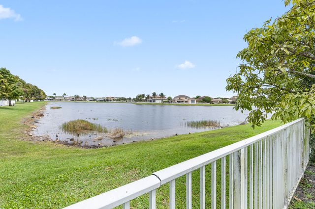 19389 SW 64th Street, Pembroke Pines, FL 33332