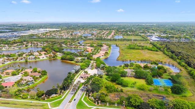 19389 SW 64th Street, Pembroke Pines, FL 33332