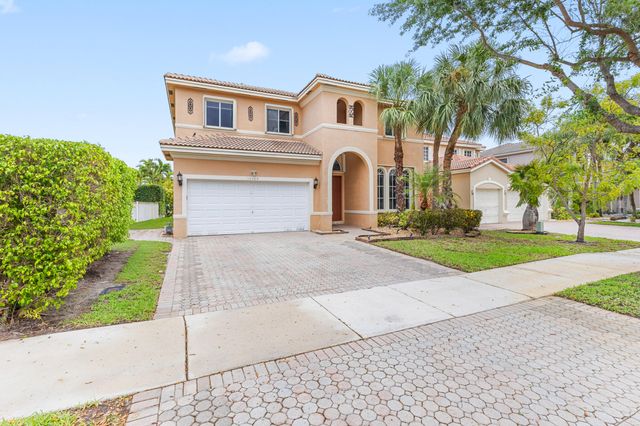 19389 SW 64th Street, Pembroke Pines, FL 33332