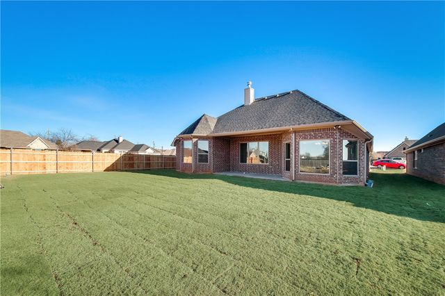 3100 Main Street, Granbury, TX 76049