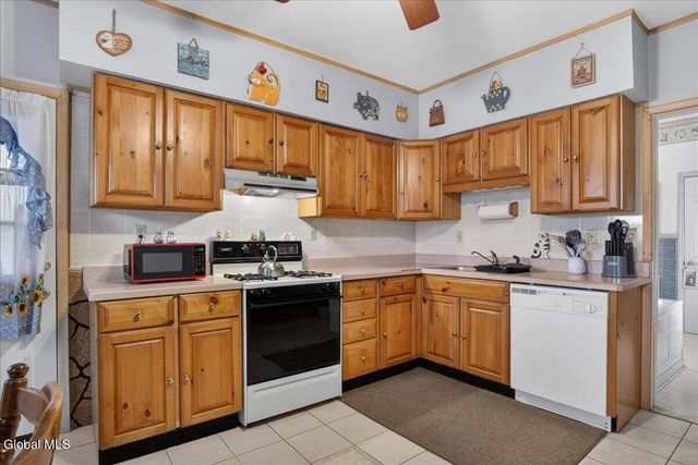 44 Pine Street, Rensselaer, NY 12144