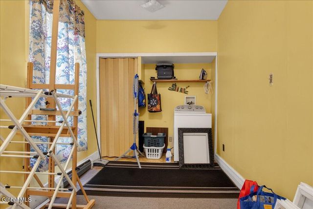 44 Pine Street, Rensselaer, NY 12144