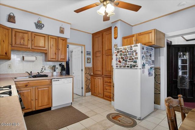 44 Pine Street, Rensselaer, NY 12144