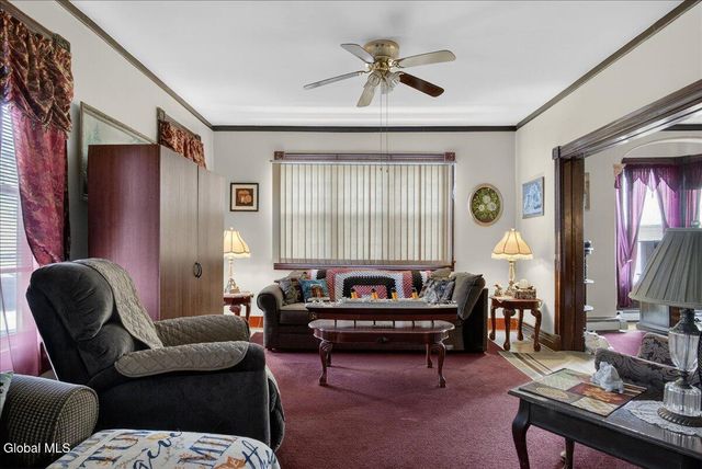 44 Pine Street, Rensselaer, NY 12144