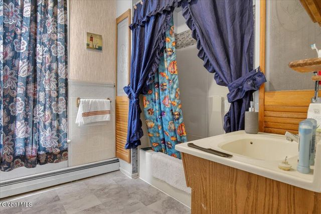 44 Pine Street, Rensselaer, NY 12144