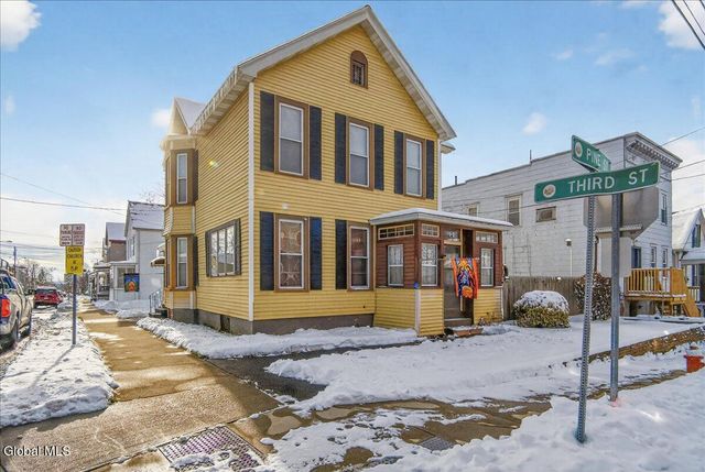 44 Pine Street, Rensselaer, NY 12144