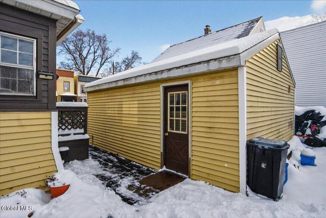 44 Pine Street, Rensselaer, NY 12144