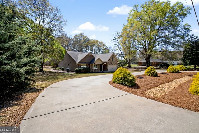 340 Grady Avenue, Fayetteville, GA 30214