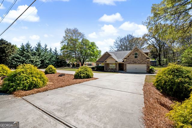 340 Grady Avenue, Fayetteville, GA 30214