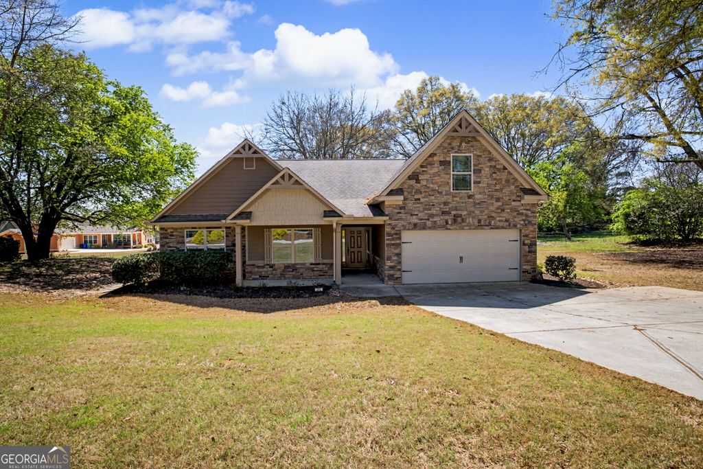 340 Grady Avenue, Fayetteville, GA 30214