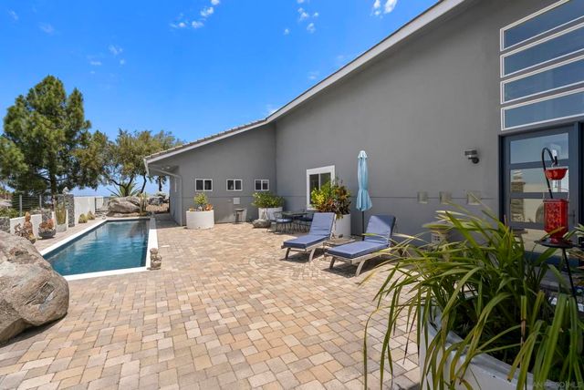 28455 Meadow Mesa, Escondido, CA 92026