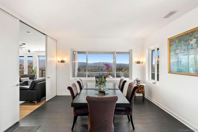 28455 Meadow Mesa, Escondido, CA 92026