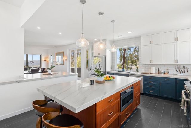28455 Meadow Mesa, Escondido, CA 92026