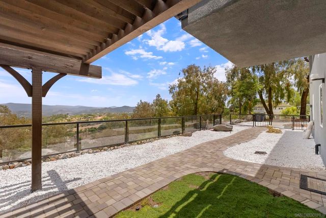 28455 Meadow Mesa, Escondido, CA 92026