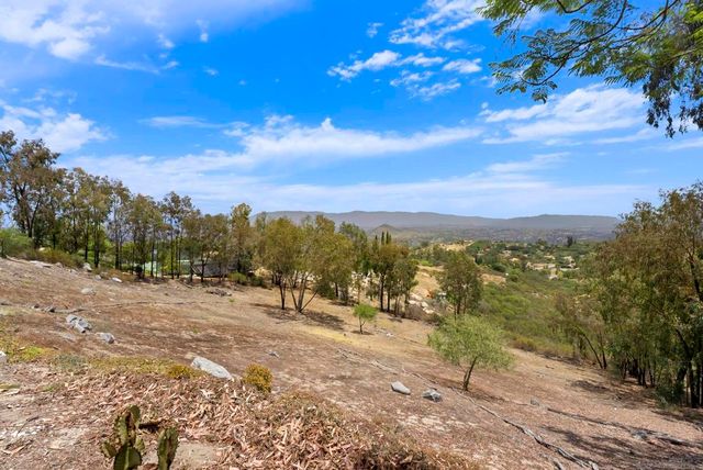 28455 Meadow Mesa, Escondido, CA 92026