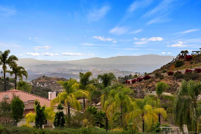 28455 Meadow Mesa, Escondido, CA 92026