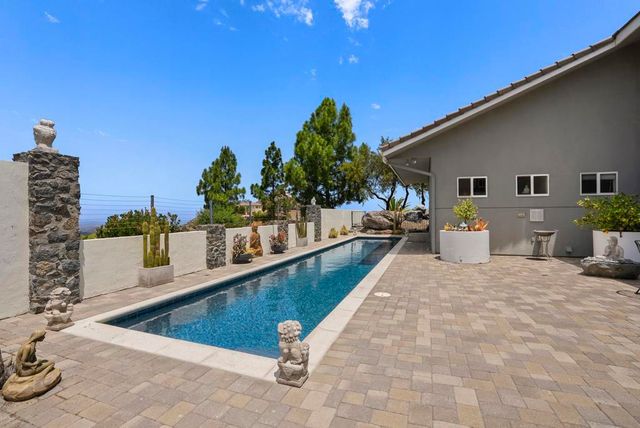 28455 Meadow Mesa, Escondido, CA 92026