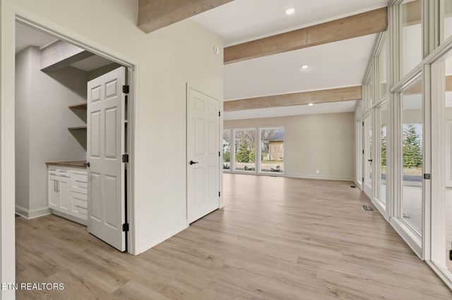 6815 Dorchester Drive, Knoxville, TN 37909