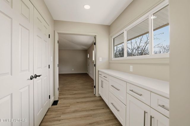 6815 Dorchester Drive, Knoxville, TN 37909