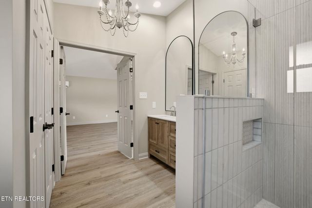 6815 Dorchester Drive, Knoxville, TN 37909