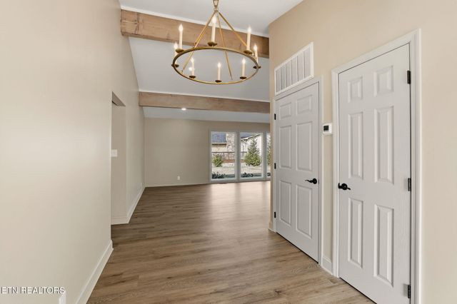 6815 Dorchester Drive, Knoxville, TN 37909