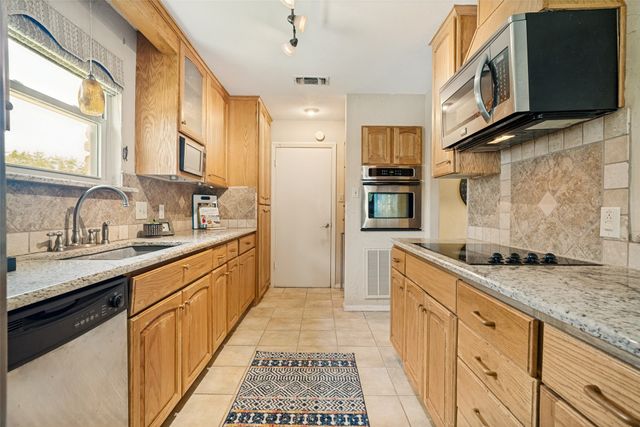 4200 Bar Harbor Court, Granbury, TX 76049