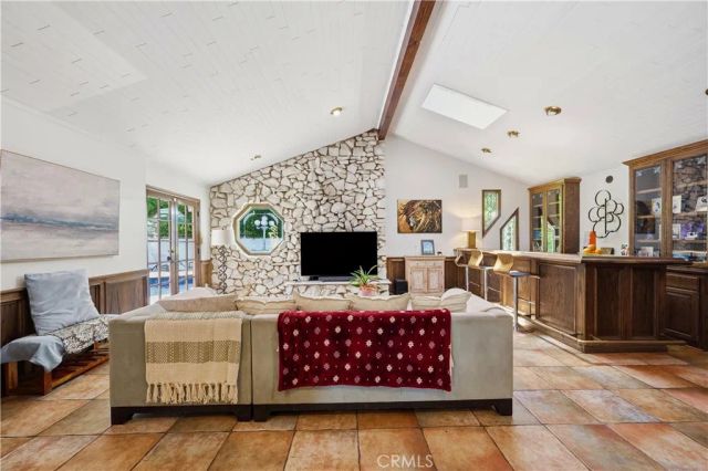 18000 Karen Drive, Encino, CA 91316