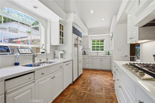 18000 Karen Drive, Encino, CA 91316