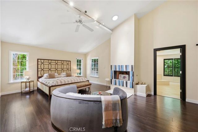 18000 Karen Drive, Encino, CA 91316