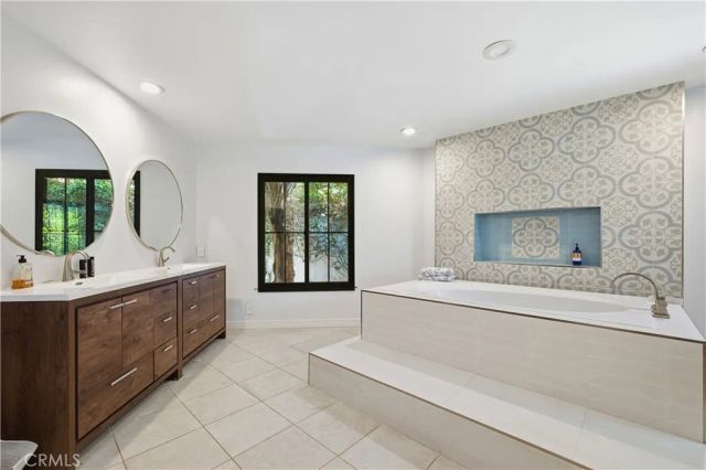 18000 Karen Drive, Encino, CA 91316