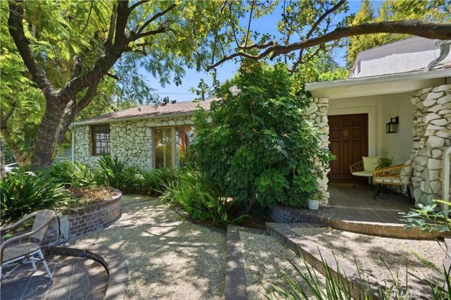 18000 Karen Drive, Encino, CA 91316